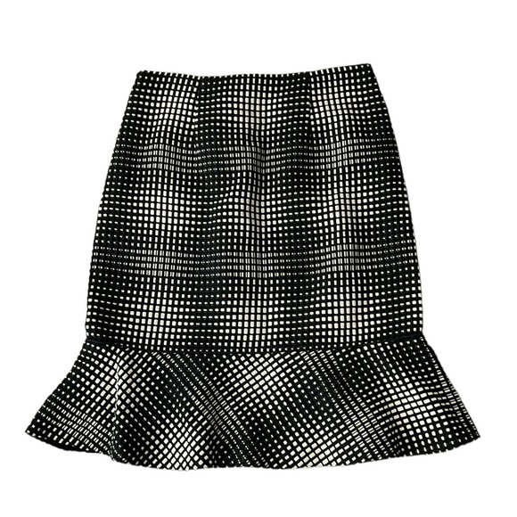 Emanuel Ungaro Paris Black & Ivory Silk Blend Woven Flounce Peplum Skirt - 4 - Picture 8 of 15